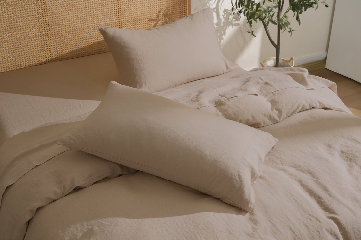 100% French Linen Sheet &amp; Duvet Cover Set - SELENE 