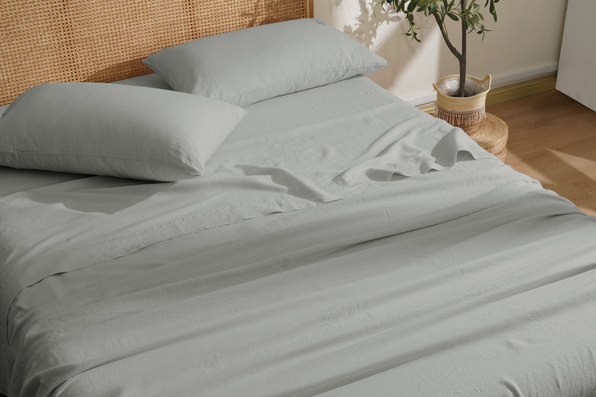 100% French Linen Sheets Set - SELENE