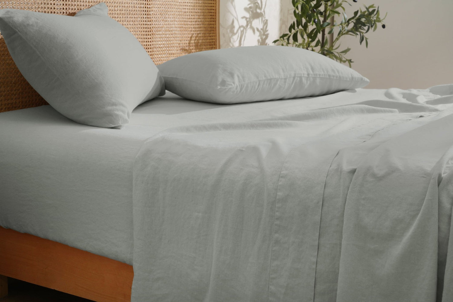 100% French Linen Sheets Set - SELENE