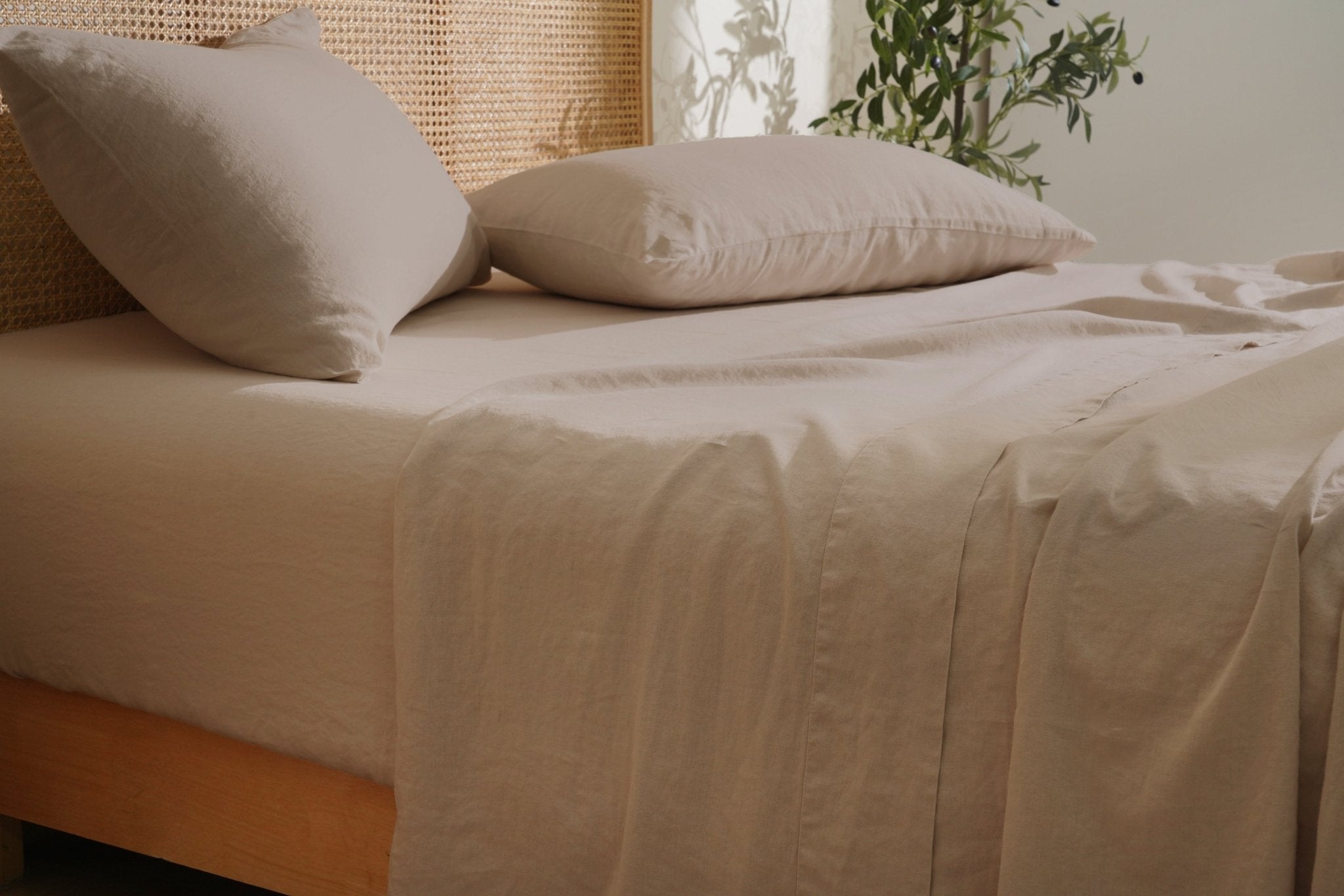 100% French Linen Sheets Set - SELENE