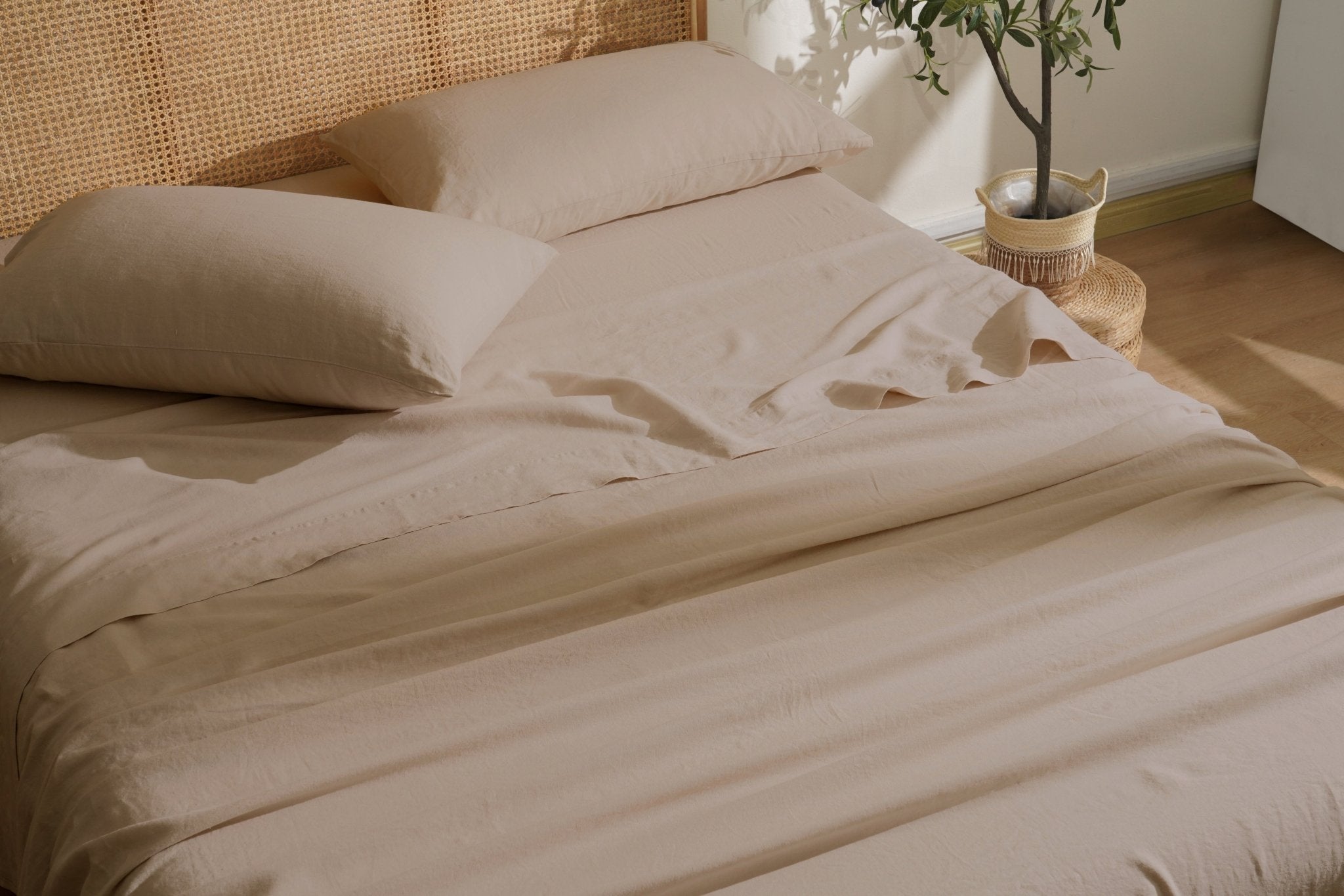 100% French Linen Sheets Set - SELENE